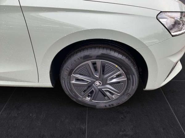 Skoda Fabia BALANCE 1,0 TSI 70 KW 5-GANG-GETR 5 JAHRE GARANTIE