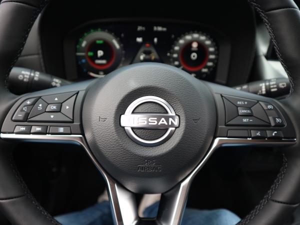 Nissan Juke JUKE N-CONNECTA 1.6 HYBRID 4AMT LED+Navi+SHZ+LM