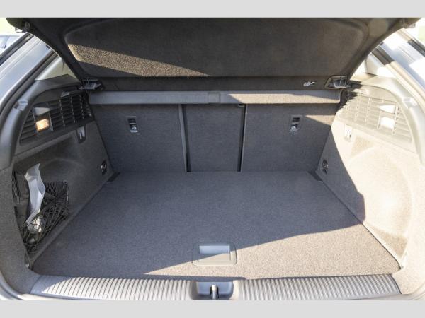 Audi Q2 35 TFSI S-tronic advanced AHK/Kamera/Navi Plus/Sitzheizung/Smartpho