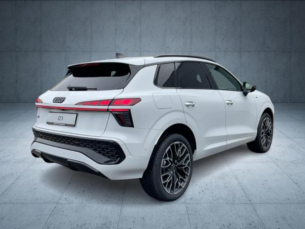 Audi Q3 SUV e-hybrid S tr. AHK PANO LED 20 ACC Cam