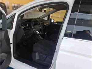 Volkswagen Touran Highline 1.5 TSI / Navi, AHK, LED, RFK