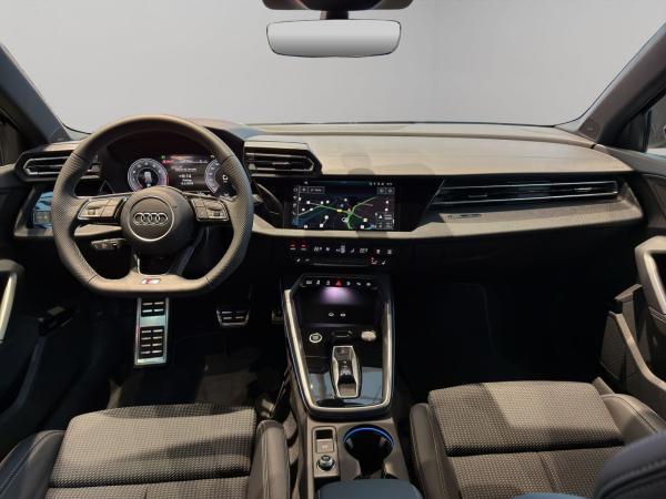 Audi A3 allstreet S line LED HuD Sonos Navi AHK 19"