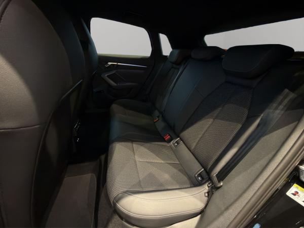 Audi A3 allstreet S line LED HuD Sonos Navi AHK 19"