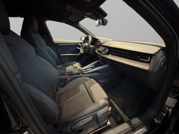 Audi A3 allstreet S line LED HuD Sonos Navi AHK 19"