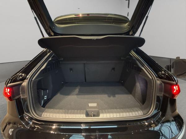 Audi A3 allstreet S line LED HuD Sonos Navi AHK 19"