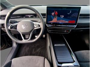 Volkswagen ID.7 Tourer Pro Black IQ 20" WÄPU DCC 360° AHK Volkswagen ID.7 Tourer Pro Black IQ 20" WÄPU DCC 360° AHK