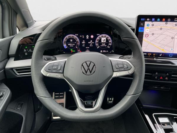 Volkswagen Golf VIII Var. R-Line 1.5 eTSI DSG AHK Navi ACC