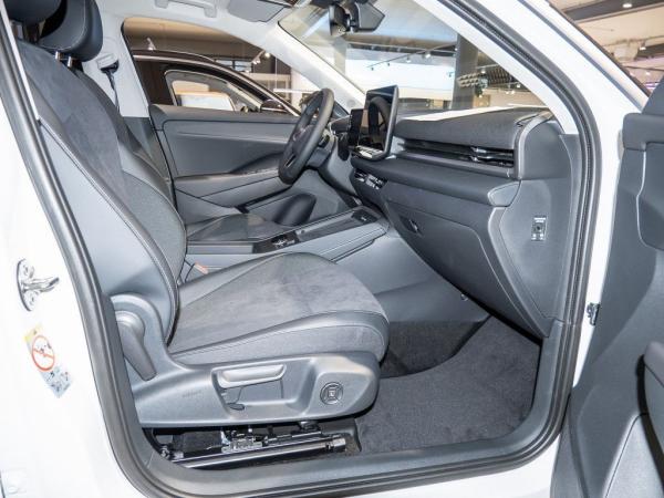 Volkswagen T-Roc Style 1.5 l eTSI OPF ) 7-Gang-Doppelkupplungsgetriebe DSG  !!!Nur noch bis Ende März!!! Nur so lange