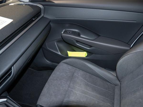 Volkswagen T-Roc Style 1.5 l eTSI OPF ) 7-Gang-Doppelkupplungsgetriebe DSG  !!!Nur noch bis Ende März!!! Nur so lange