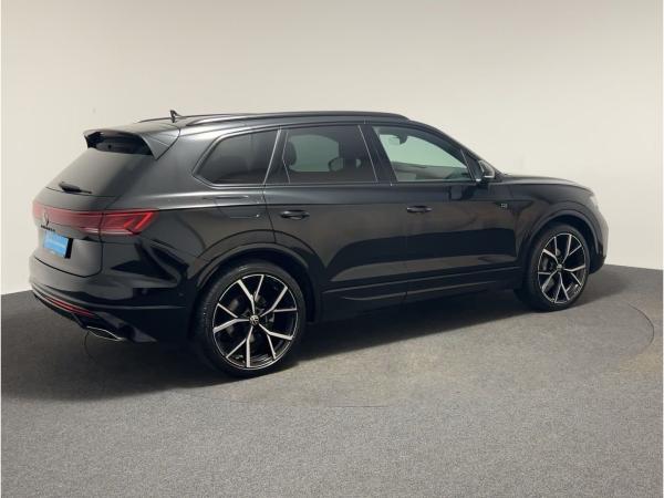 Volkswagen Touareg 3.0 TDI 4Motion Tiptronic R-Line