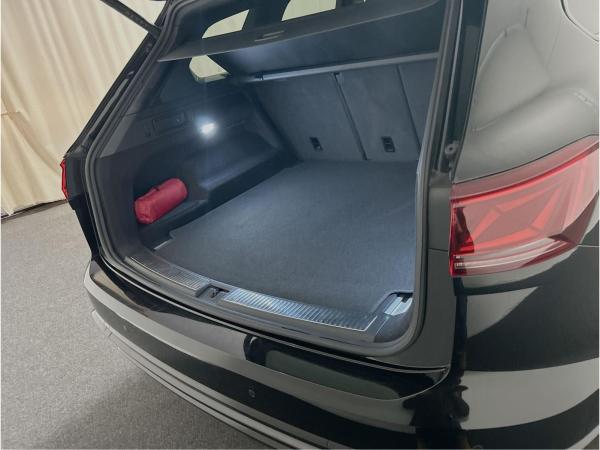 Volkswagen Touareg 3.0 TDI 4Motion Tiptronic R-Line