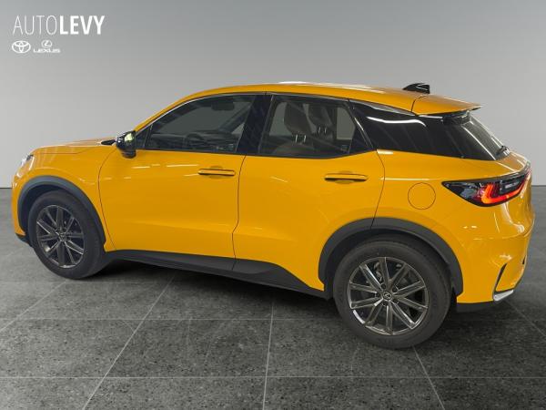 Lexus LBX +Komfort Paket +Navi +R.Kam *div.Farben*