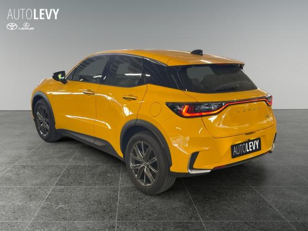 Lexus LBX +Komfort Paket +Navi +R.Kam *div.Farben*