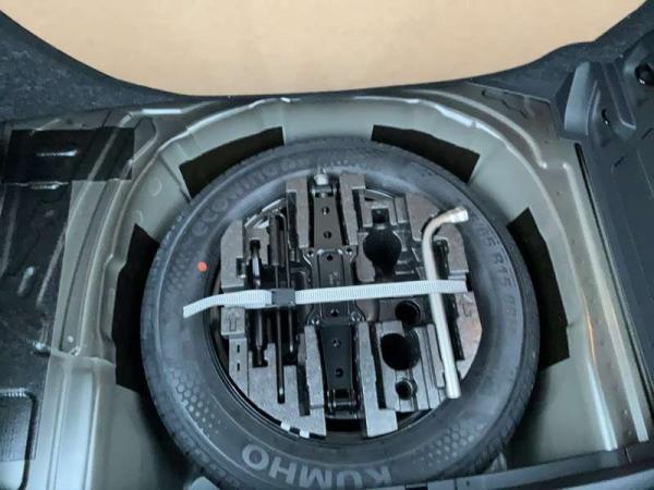 Skoda Fabia ESSENCE 1,0 MPI 59 KW 5-GANG-SCHALTGETRIEBE