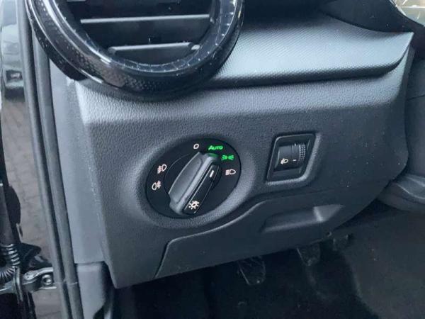 Skoda Fabia ESSENCE 1,0 MPI 59 KW 5-GANG-SCHALTGETRIEBE