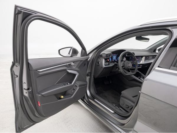 Audi A3 Sportback 40 TFSI e S-TRO*S-LINE*LED*RFK*NAV