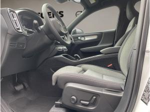 Volvo XC40 B3 Plus Black Edition NAVI LED 20LM WSSH H&K