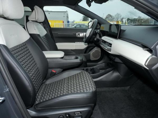 Kia EV4 81 FWD GT Line DWP COM CON Glasdach