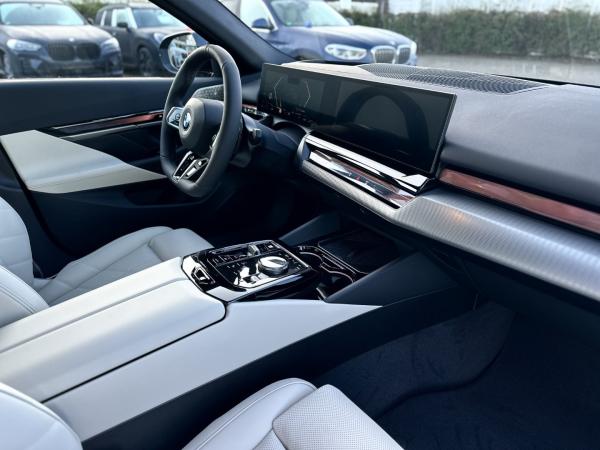BMW 540 d xDrive Touring M Sport Pro Head-Up DAB