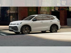 Volkswagen Tiguan R-Line+++WR*PANO*AHK*SOUND+++SOFORT VERFÜGBAR+++