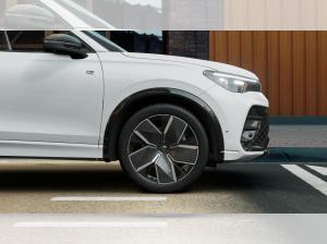 Volkswagen Tiguan R-Line+++WR*PANO*AHK*SOUND+++SOFORT VERFÜGBAR+++