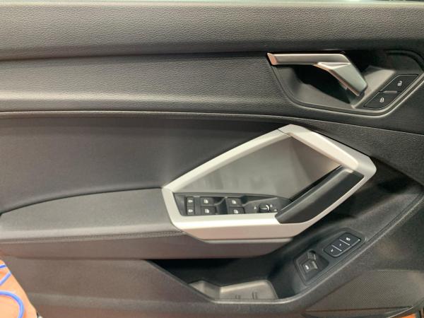 Audi Q3 Sportback 35 TDI S LINE LED+PANO+OPTIK+NAV+VCP