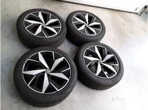 Volkswagen ID.4 GTX 4Mo. - AHK PANO KAMERA inkl. Winterräder Volkswagen ID.4 GTX 4Mo. - AHK PANO KAMERA inkl. Winterräder