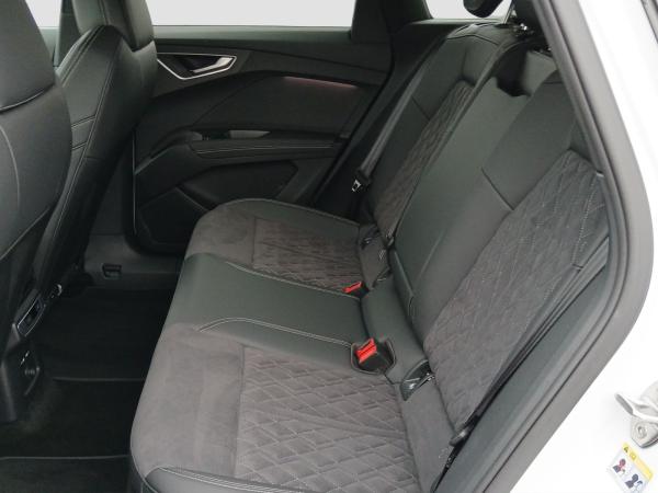 Audi Q4 e-tron Q4 45 e-tron edition S-Line Standklima Parkassistent Matrix AHK ACC