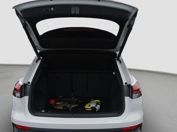 Audi Q4 e-tron Q4 45 e-tron edition S-Line Standklima Parkassistent Matrix AHK ACC