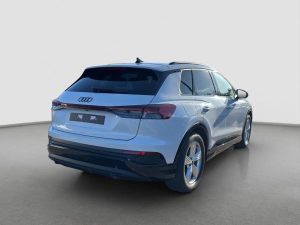Audi Q4 e-tron Q4 45 e-tron edition S-Line Standklima Parkassistent Matrix AHK ACC