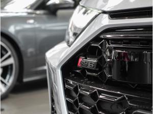 Audi RS6 Avant Performance Dynamik+ PANO LM22 StHZ B&O