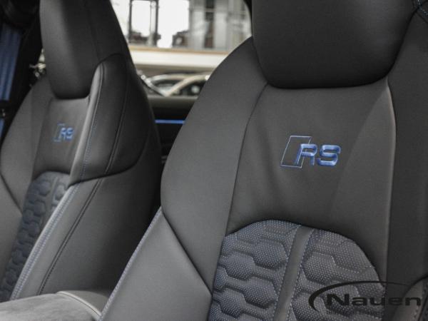 Audi RS6 Avant Performance Dynamik+ PANO LM22 StHZ B&O