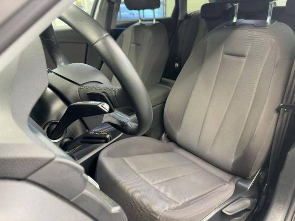 Audi A4 Avant 40 TDI advanced AHK Navi virtual LED DAB