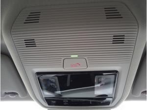 Volkswagen Golf Variant Life 2.0 TDI DSG / Navi, LED, ACC