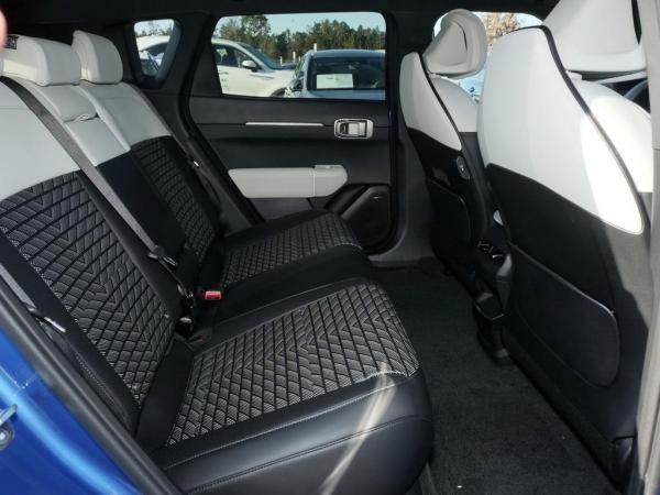 Kia EV4 81 FWD GT Line DWP COM CON Glasdach