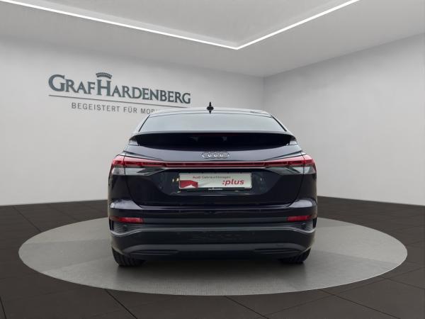 Audi Q4 e-tron Q4 Sportback e-tron 40 S-Line Interieur AHK