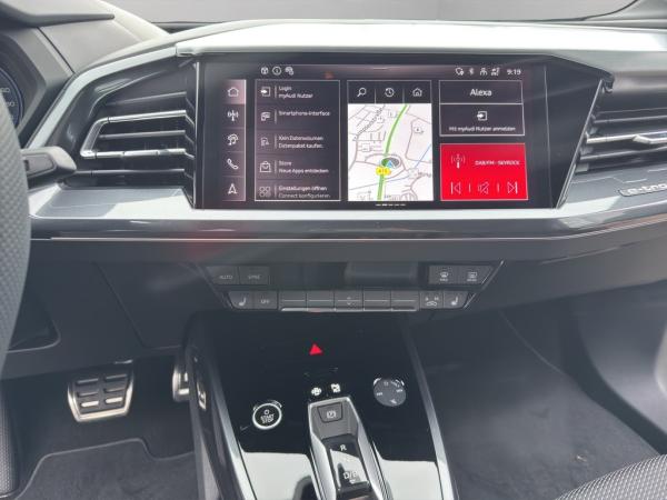Audi Q4 e-tron Q4 Sportback e-tron 40 S-Line Interieur AHK