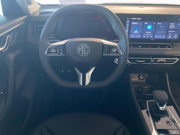 MG HS 1.5 T PHEV Luxury