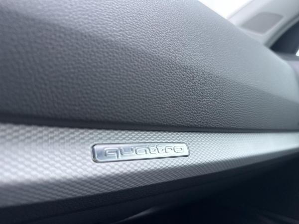 Audi Q2 advanced 40 TFSI qu. S tr. Navi Cam ACC FLA