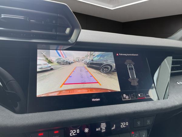 Audi RS3 Sportback / Exclusive Ipanemabraun / HUD / SONOS / LEDER / MATRIX / Memory / Massage