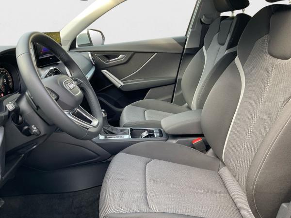 Audi Q2 35 TFSI Advanced S tronic MATRIX AHK ACC KAM