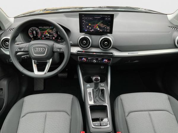 Audi Q2 35 TFSI Advanced S tronic AHK MATRIX ACC KAM