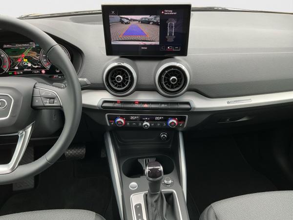 Audi Q2 35 TFSI Advanced S tronic AHK MATRIX ACC KAM