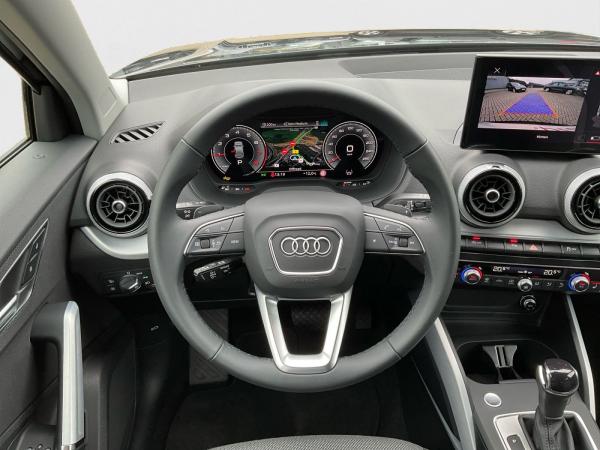 Audi Q2 35 TFSI Advanced S tronic AHK MATRIX ACC KAM