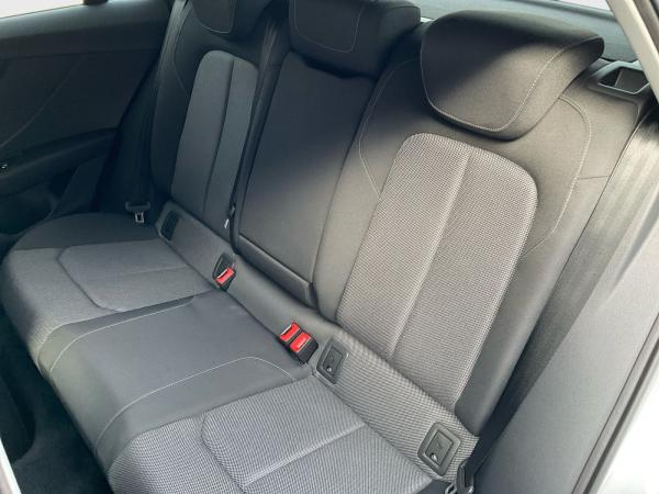 Audi Q2 35 TFSI Advanced S tronic MATRIX AHK ACC KAM