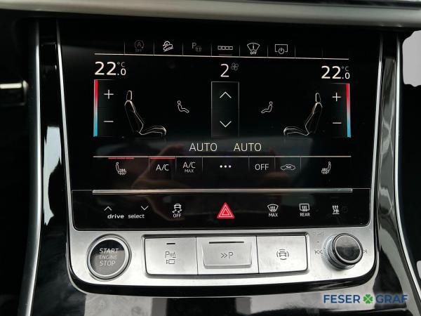 Audi Q8 S line business *-21% für Sonderabnehmer*