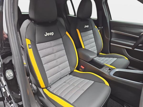 Jeep Avenger ALLRAD 1.2 E-HYBRID T3 DCT THE NORTH FACE MJ26