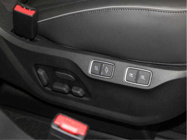 Hyundai STARIA (US4) Signature