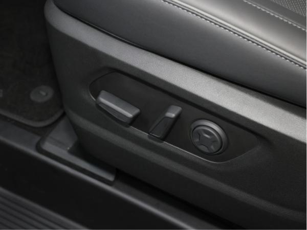 Hyundai STARIA (US4) Signature