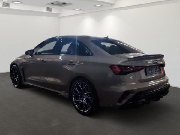 Audi RS3 Limousine Vmax 280 km/h Matrix-LED Pano Sportabgasanl. RF-Kamera Navi